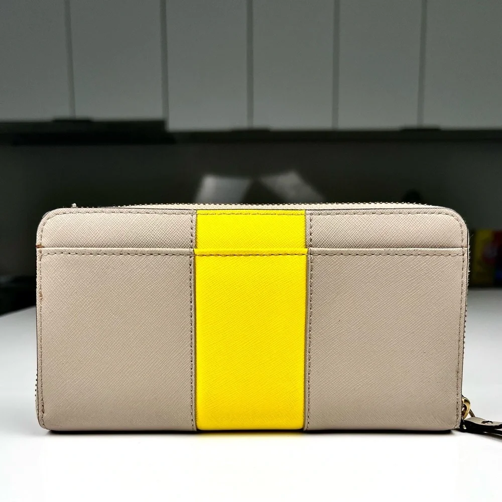 Kate Spade Long Zip Around Wallet - Picture 3 of 8
